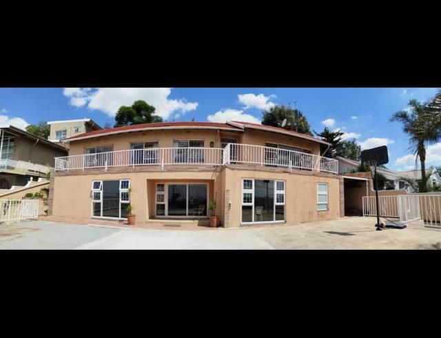 5 BEDROOM HOUSE FOR SALE IN SUNNYROCK